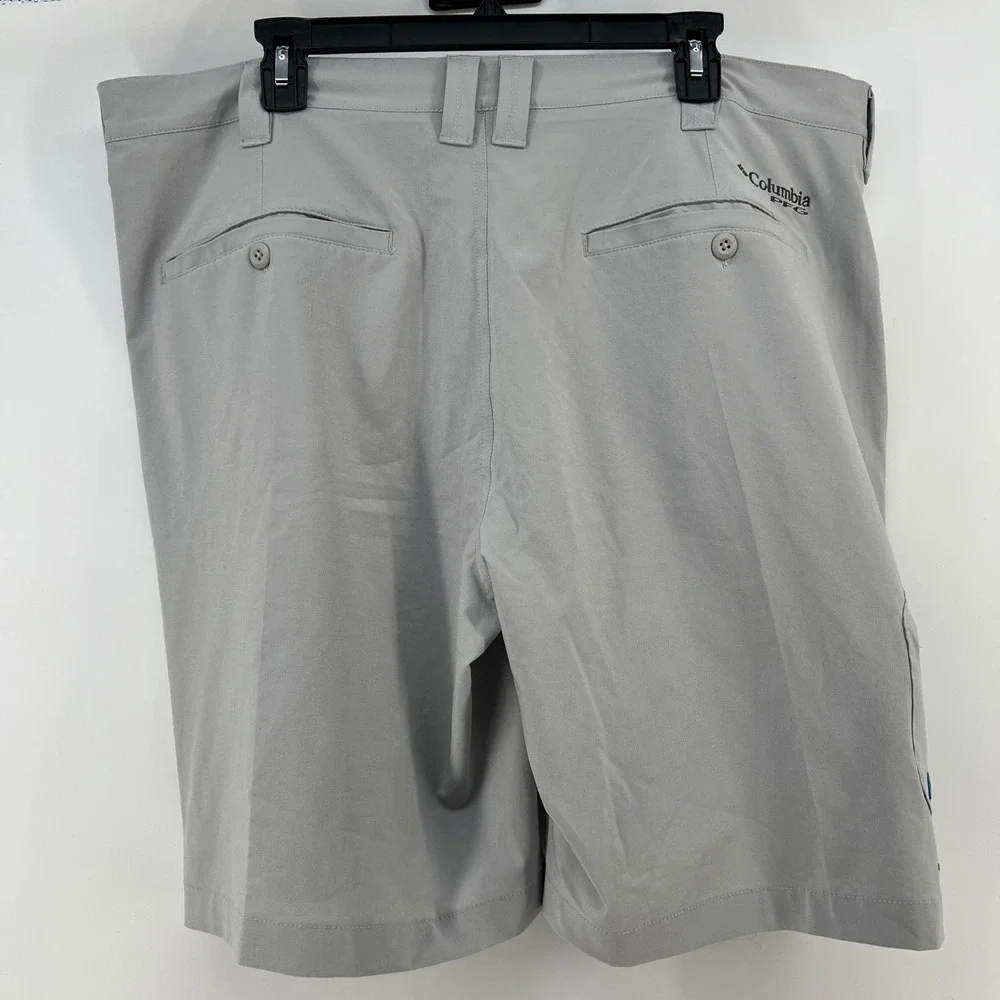 Columbia PFG‎ Blood & Guts Grey Fishing Shorts Mens 40 Omni-Shield Bottle Opener
